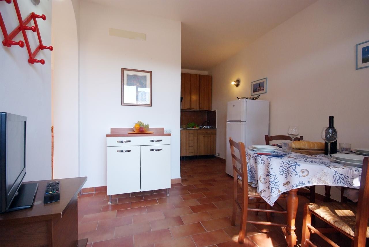 Residence Sud Est Порт-Аццурро Экстерьер фото
