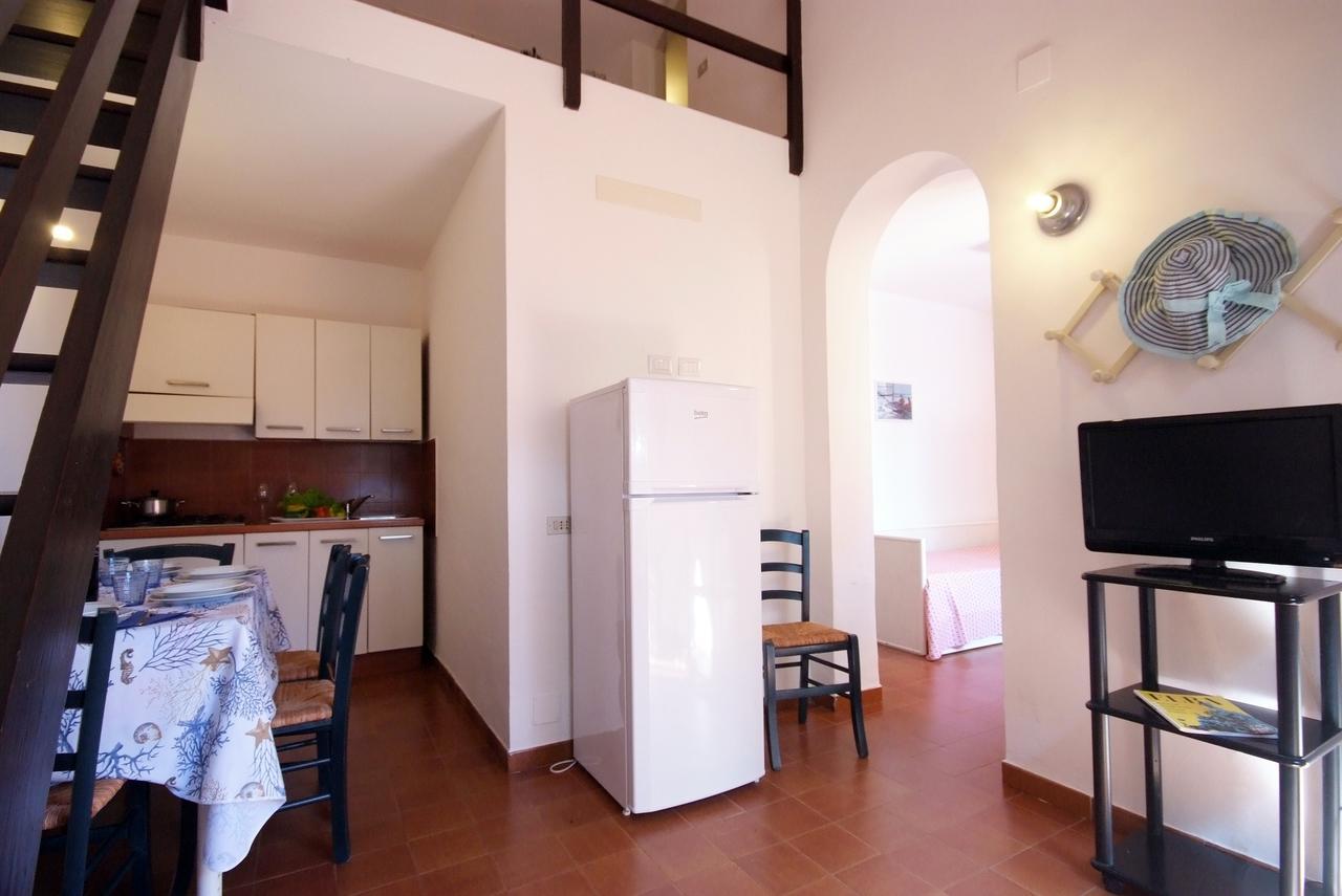 Residence Sud Est Порт-Аццурро Экстерьер фото